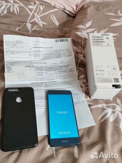 Телефон honor 8