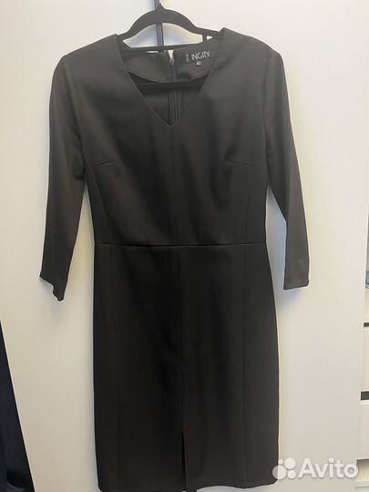 Платье черное