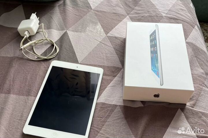 iPad mini Wi-fi+cellular блок + кабель в комплекте