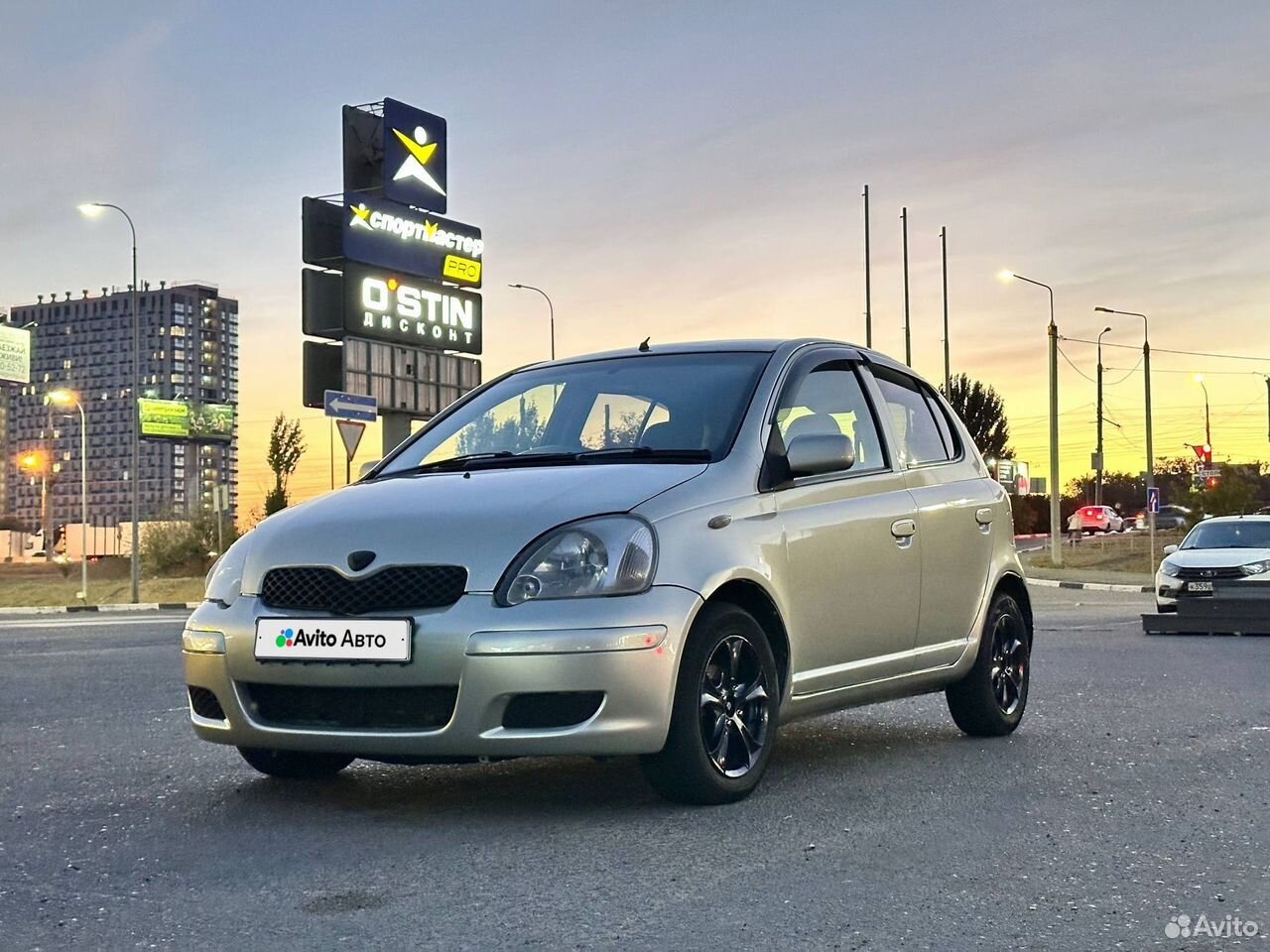 Toyota Vitz 1.3 AT, 2002, 300 000 км