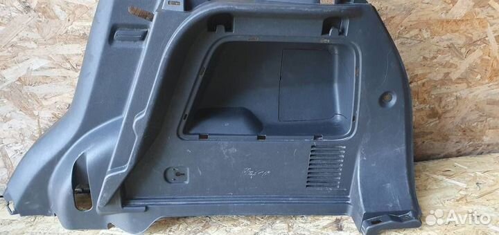 Обшивка багажника правая Opel Mokka 2012-2019