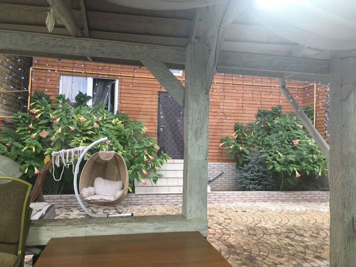 Дом 137 м² на участке 5 сот.