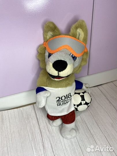 Волк забивака, игрушка fifa 2018