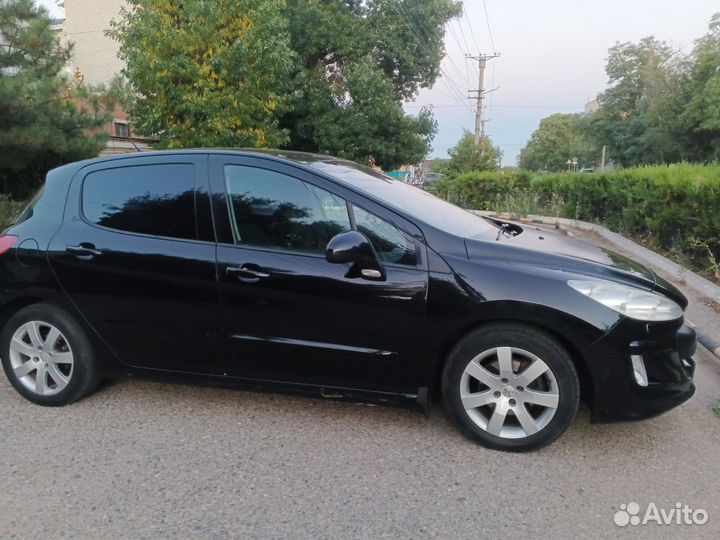 Peugeot 308 1.6 AT, 2011, 184 000 км