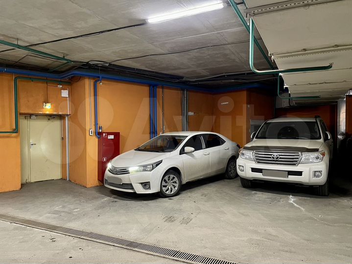 Машиноместо, 20 м²