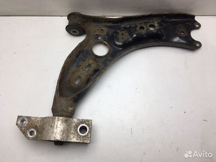 Рычаг подвески передний левый Volkswagen Tiguan