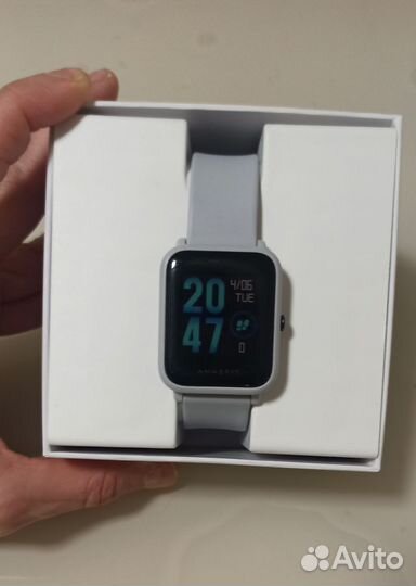 Умные часы amazfit bip
