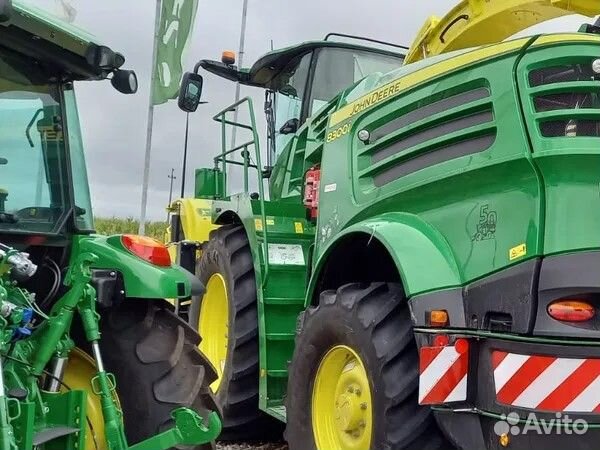 Комбайн John Deere 8000 Series, 2022