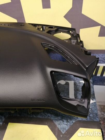 Ремонт торпедо Mazda 3 Mazda 6 перетяжка панелиsrs