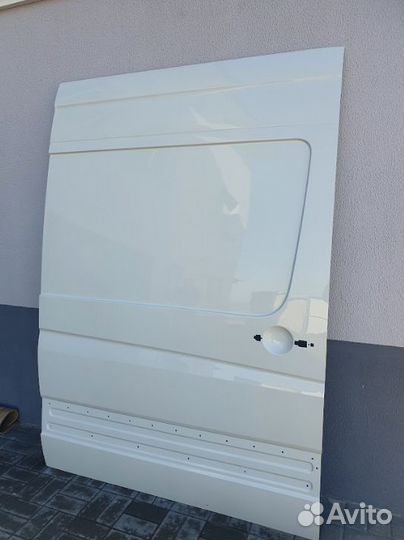 Пластиковая cдвижная дверь Mercedes Sprinter W906