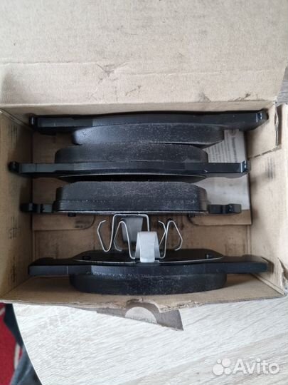 Тормозные колодки на рено логан