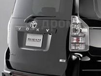 Спойлер Toyota voxy / noah 70 белый, серебро 2007