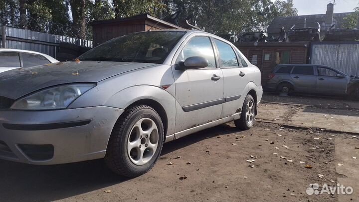 В разборе Ford Focus 1