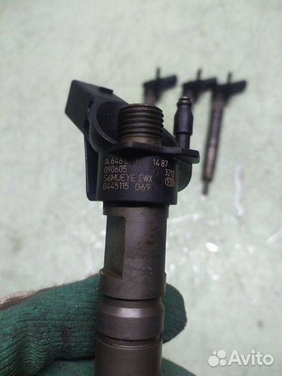 Топливная форсунка к-кт Mercedes Sprinter W906 646