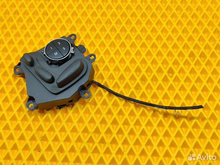 Блок управления сиденьем передний левый Mercedes