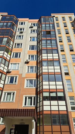 2-к. квартира, 57 м², 2/9 эт.