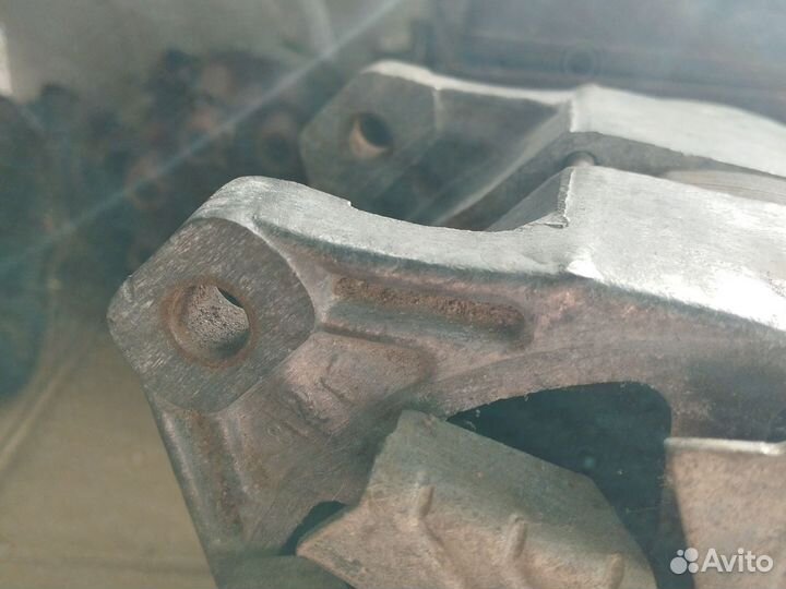 Генератор ЗИЛ 157