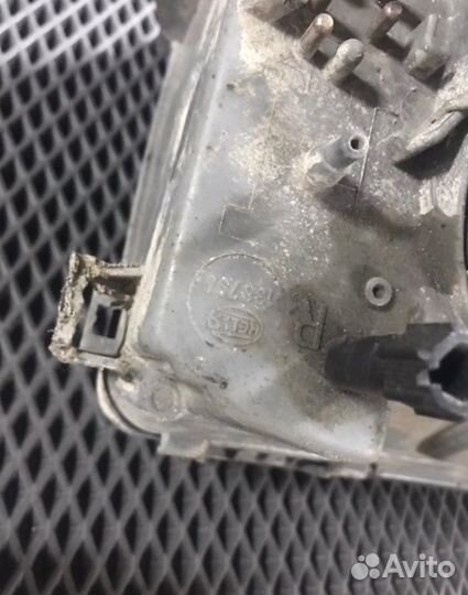 Фара правая Mersedes Benz E-Class W124 1992