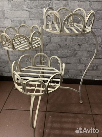 Подставка для 3-х цветов напольная мет. белая