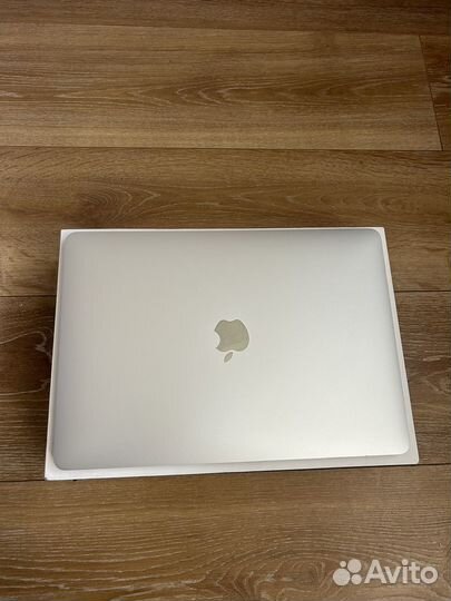 Apple MacBook Air Retina Silver