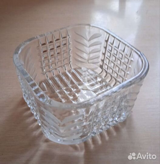 Ваза хрустальная