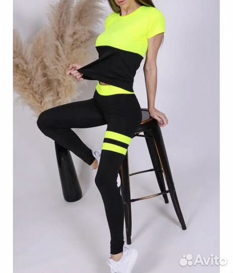 Спортивный костюм женский