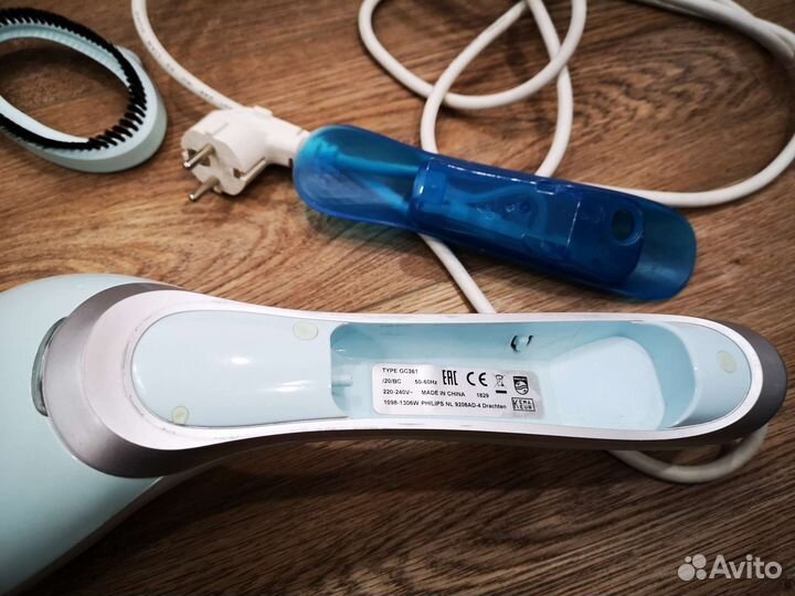 Отпариватель для одежды Philips gc361