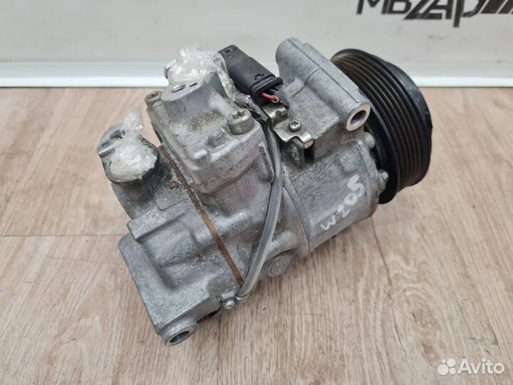 Компрессор кондиционера Mercedes W205