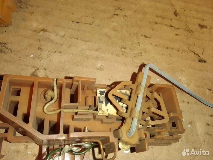 Датчик уровня топлива Nissan March 1.0 K11