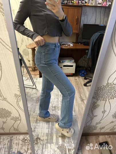 Джинсы женские