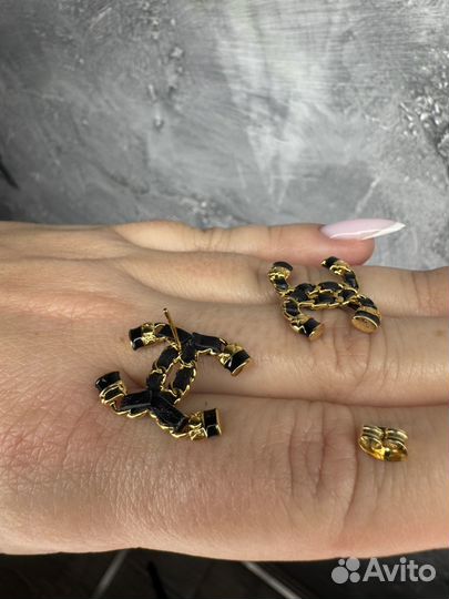Серьги Шанель