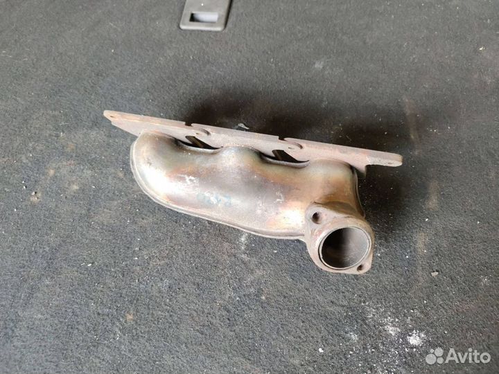 Впускной коллектор правый Mercedes-Benz CLS-Класс