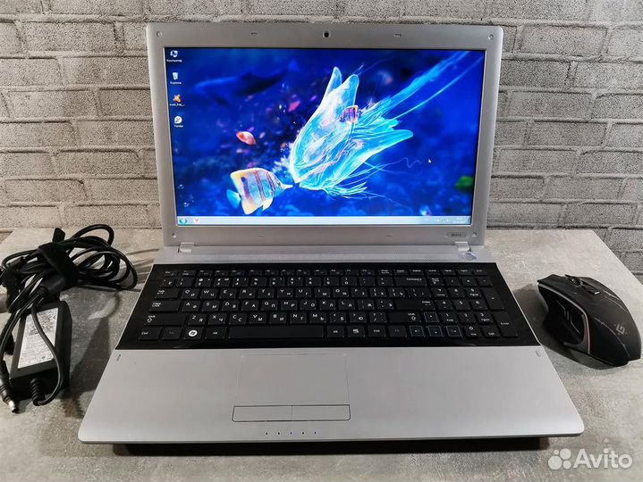 Мощный Samsung для работы, учебы