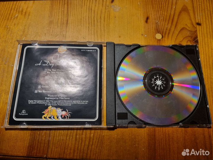 CD компакт диск Queen - A day AT the race