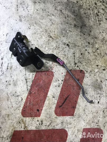 Замок багажника Nissan Pathfinder