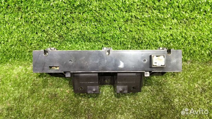 Дисплей информационный CX-7 (06-12) б\у