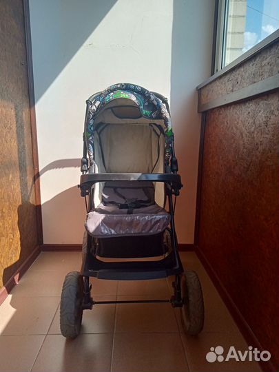 Продается детская коляска трансформер. 5 тысяч р