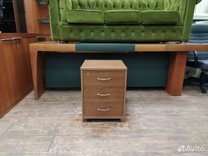 Тумба подкатная 3 ящ. б/у 43х45х58 09251-орт