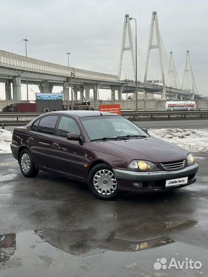 Toyota Avensis 1.6 МТ, 1999, 300 000 км