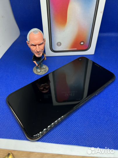 iPhone X, 64 ГБ