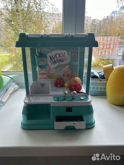 Игровой автомат для ловли игрушек lucky hand