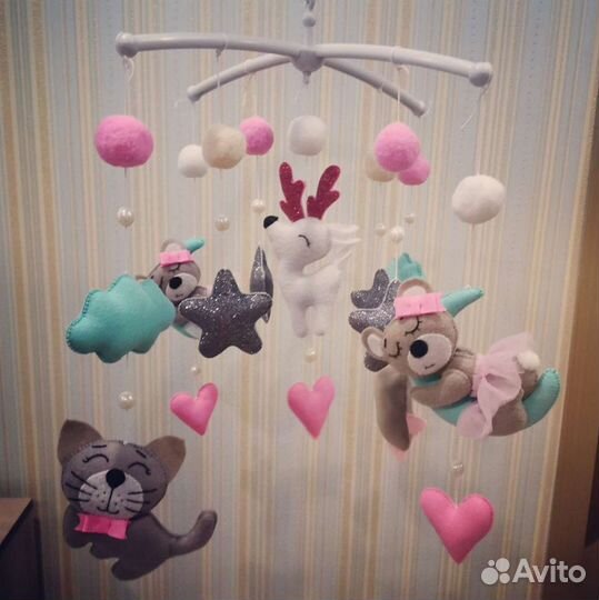 Мобили в детскую кроватку из фетра