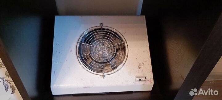 Подставка для рук маникюрная + пылесос