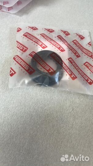 Кольцо уплотнительное свечного колодца