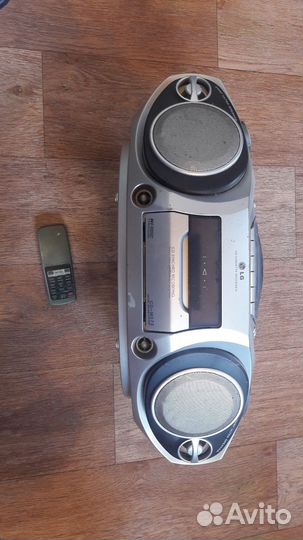 LG CD-M373X магнитофон CD радио AM/FM