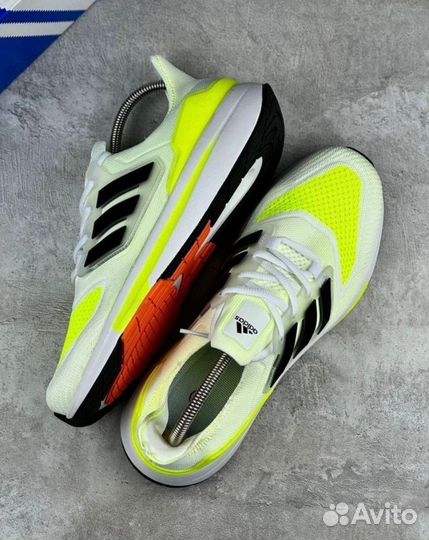 Кроссовки adidas