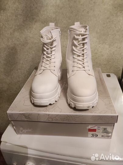 Зимние ботинки женские