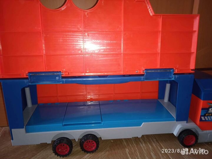 Многофункциональный игрушечный грузовик