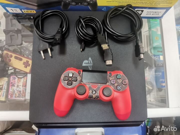 Игровая приставка Sony PS4 1тб