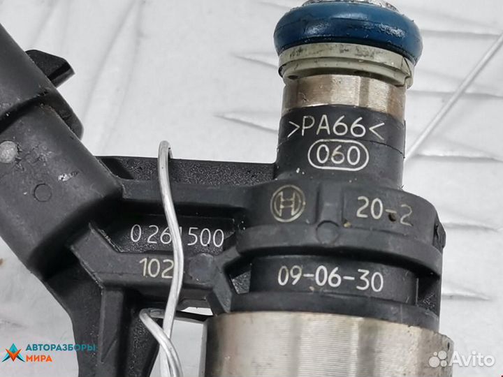 Форсунка Peugeot 3008 2010 1984H5